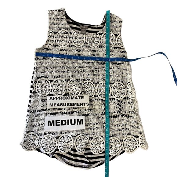 C Oliver Top Women Medium Lace Overlay Blue Stripe Tank Boho Nautical Officecore - Picture 2 of 13